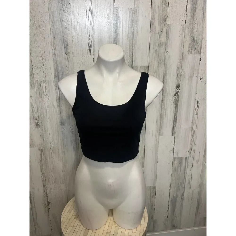 Black crop top